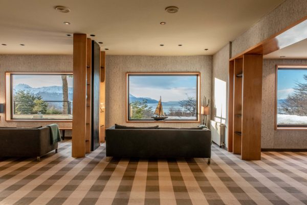 hall_hotel_las_hayas_ushuaia-scaled-qlqu033v3dolw35bti1bdmogbfwsdtndzauofr6nxc